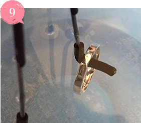 最終仕上げに研磨機を使ってピカピカに磨いていきます。